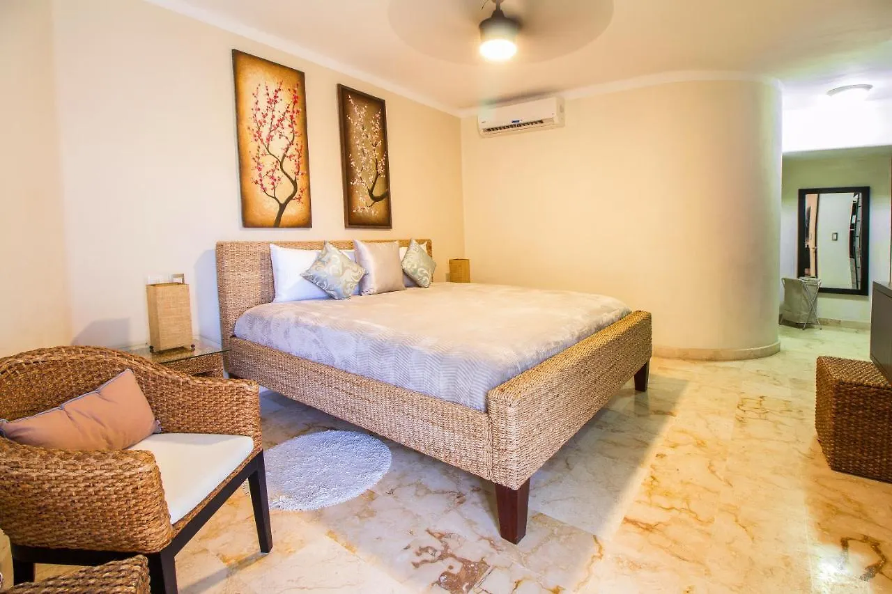 Corto Maltes 203 Apt 2 Bedroom Ocean View Мексика