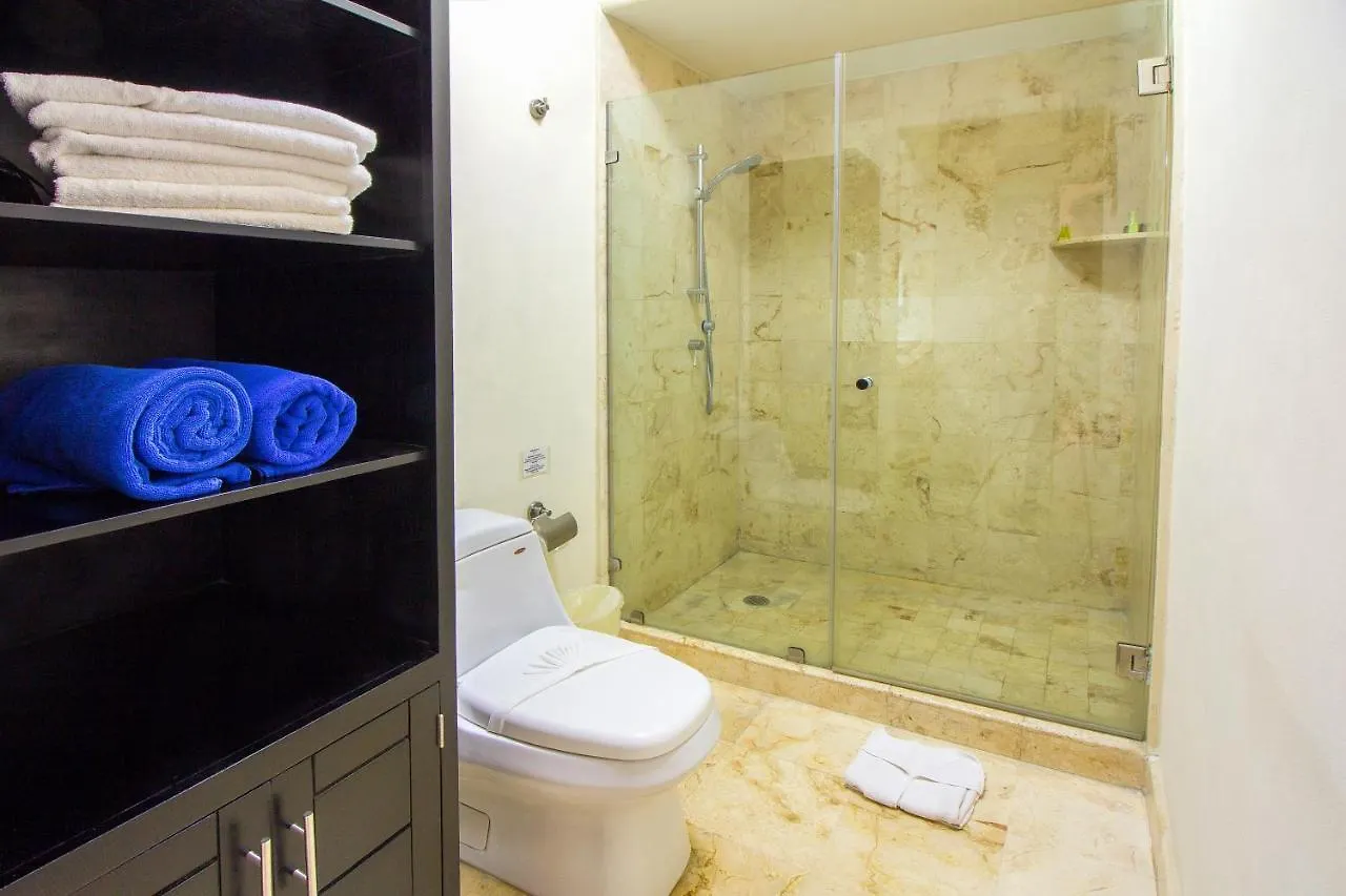 Corto Maltes 203 Apt 2 Bedroom Ocean View Апартаменты Плая-дель-Кармен